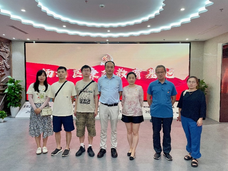 【申杨】主题党日活动“加强党纪教育，增强文化自信” ——中共上海申杨房地产土地估价有限公司支部